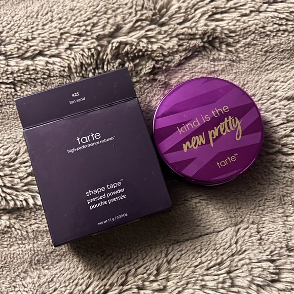 Tarte shape tape pressed powder
